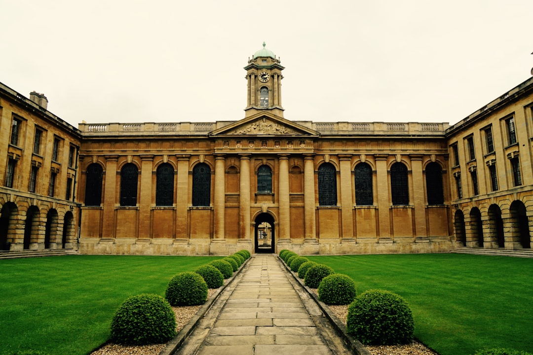 Oxford Literary History and the City’s Imagination