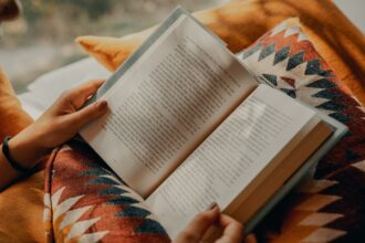Reading Habits and Everyday Intellectual Life