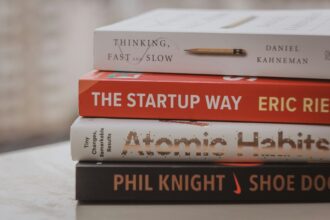 Why Popular Science Books Work When They Do